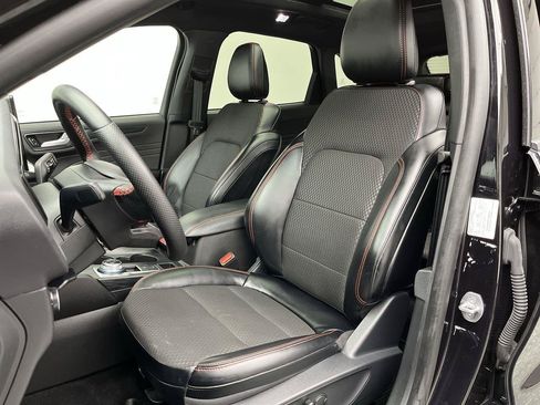 Used 2024 Ford Escape ST-Line w/ Tech Pack #1 AWD/4WD image 11