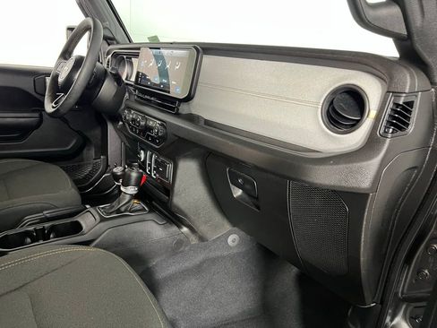 Used 2024 Jeep Wrangler Sport S image 27