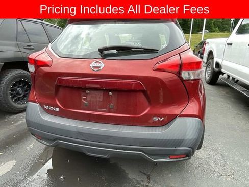 Used 2019 Nissan Kicks SV FWD image 11