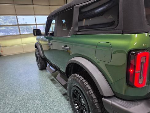 Used 2023 Ford Bronco Badlands AWD/4WD image 10