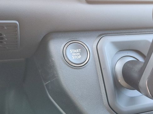 New 2025 Land Rover Defender 110 V8 image 20