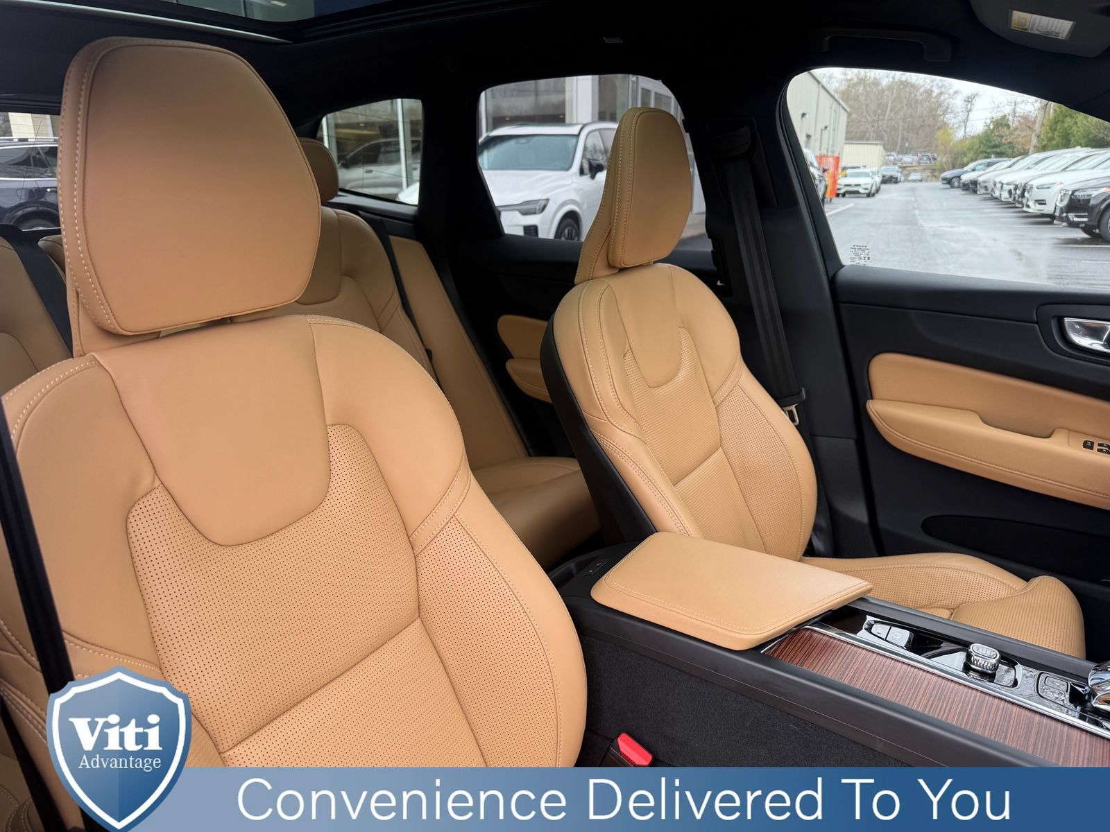 Certified 2024 Volvo XC60 T8 Ultimate AWD/4WD image 31