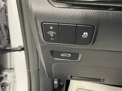 Certified 2025 Kia K5 GT-Line image 16