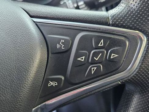 Used 2022 Chevrolet Equinox LT AWD/4WD image 18