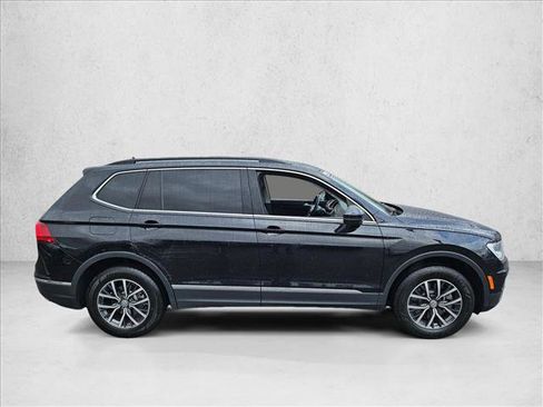 Used 2020 Volkswagen Tiguan SE image 4