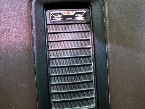 Used 2017 Chevrolet Suburban Premier image 50