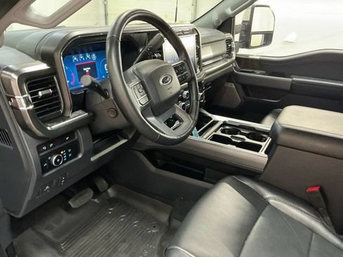 Used 2024 Ford F250 Lariat w/ Lariat Ultimate Package AWD/4WD image 16