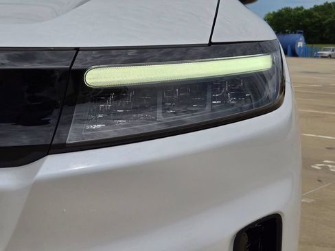 Used 2024 Honda Prologue Touring image 33