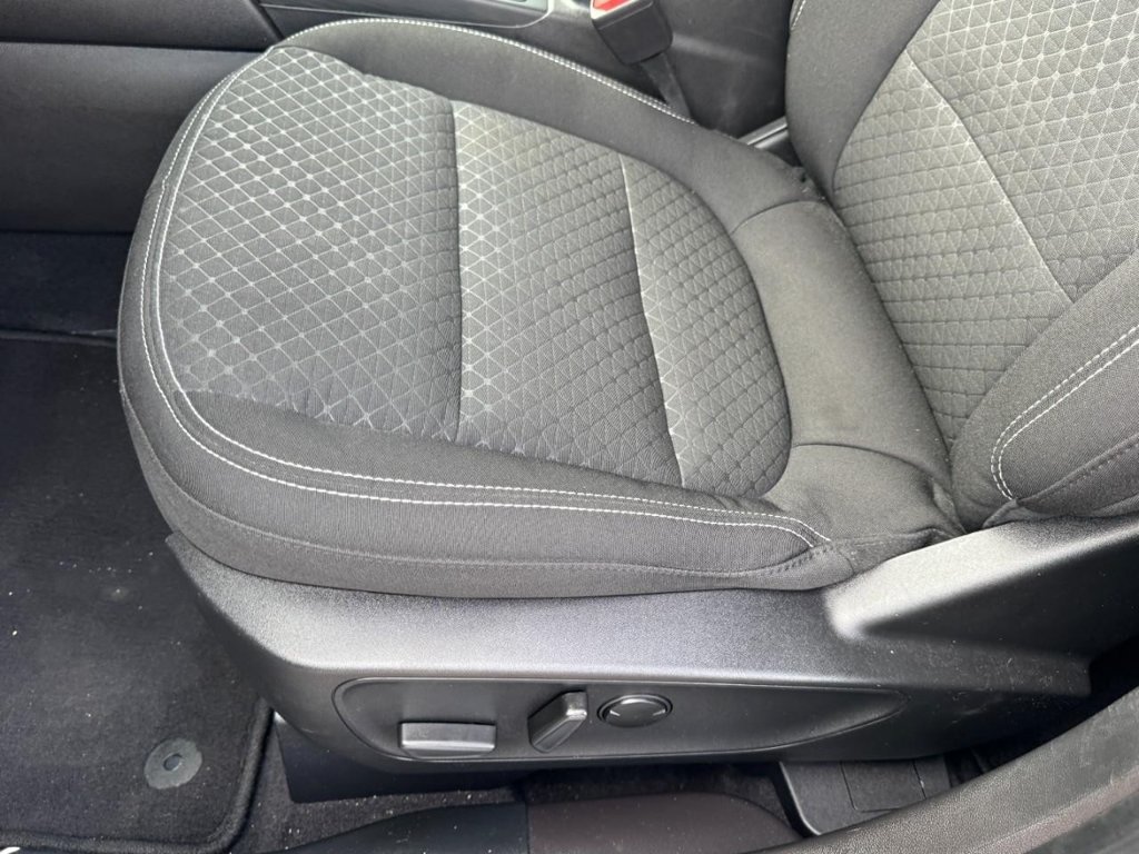 Certified 2023 Ford Escape Active AWD/4WD image 14
