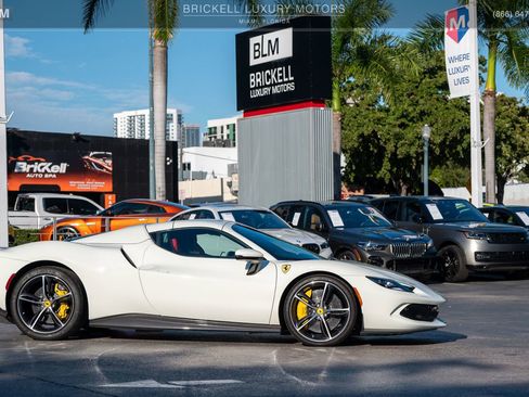 Used 2023 Ferrari 296 GTS image 14