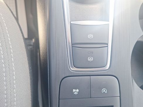 Used 2022 Ford Escape S AWD/4WD image 31