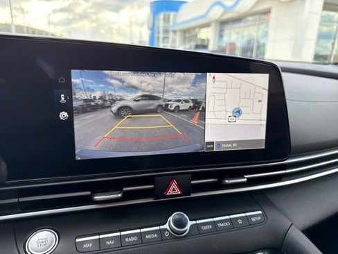 Used 2023 Hyundai Elantra SEL w/ Convenience Package FWD image 14
