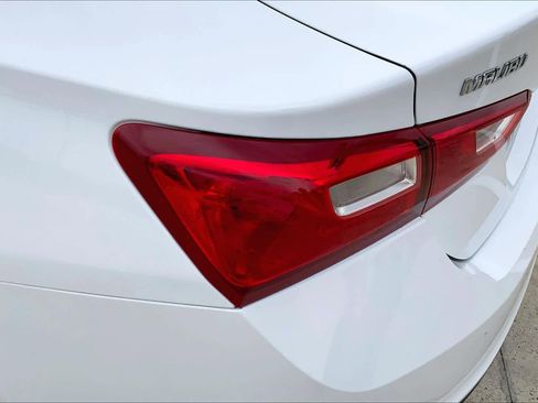 Used 2023 Chevrolet Malibu LT FWD image 27