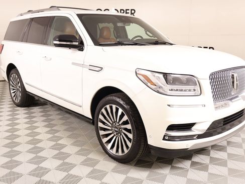 Used 2021 Lincoln Navigator Reserve w/ Luxury Package AWD/4WD image 1