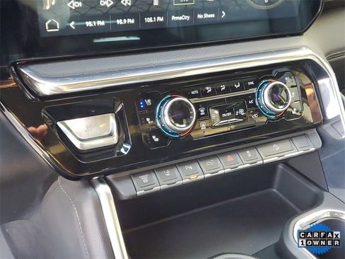 Used 2024 GMC Sierra 2500 Denali w/ Denali Reserve Package image 30