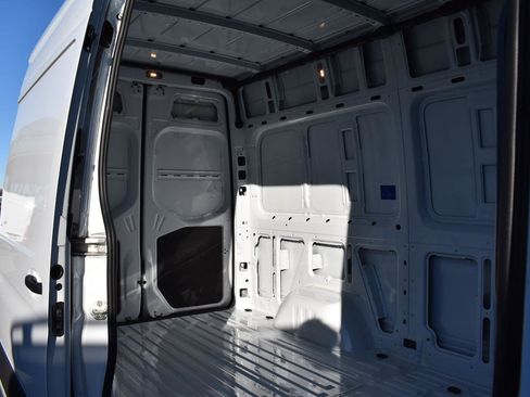 New 2025 Mercedes-Benz Sprinter 2500 image 11