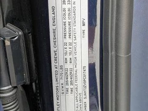 Used 2023 Bentley Bentayga Extended Wheelbase image 24