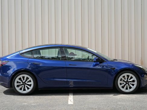 Used 2021 Tesla Model 3 Long Range AWD/4WD image 53