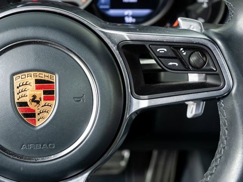 Used 2017 Porsche 911 Carrera 4S image 21