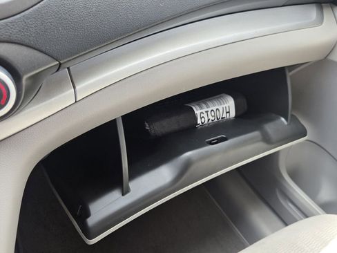 Used 2014 Honda CR-V LX image 19