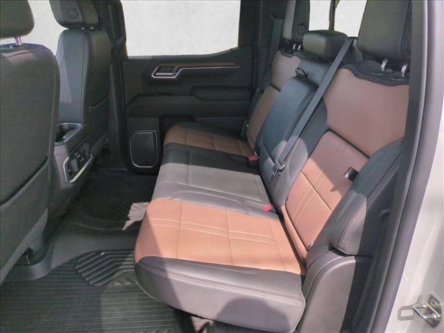 Used 2023 Chevrolet Silverado 1500 High Country w/ High Country Premium Package AWD/4WD image 20