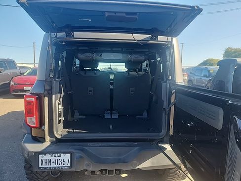 Used 2021 Ford Bronco Big Bend w/ Sasquatch Package AWD/4WD image 18