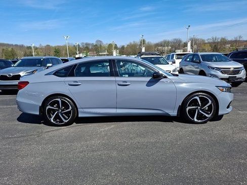 Used 2022 Honda Accord Sport Special Edition image 9