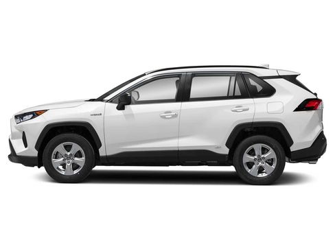 Used 2020 Toyota RAV4 LE AWD/4WD image 3