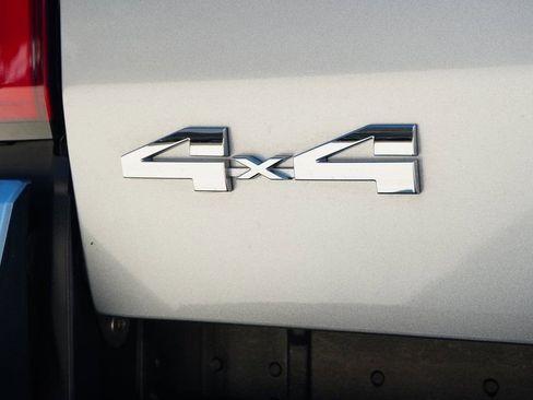 Used 2024 Toyota Tacoma SR5 image 9