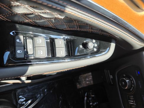 Used 2023 Jeep Grand Cherokee Summit image 19