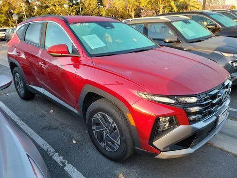 Certified 2025 Hyundai Tucson Blue AWD/4WD image 2