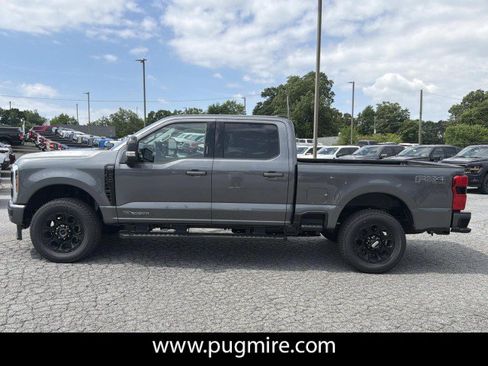 New 2026 Ford F250 Lariat w/ Black Appearance Package AWD/4WD image 4