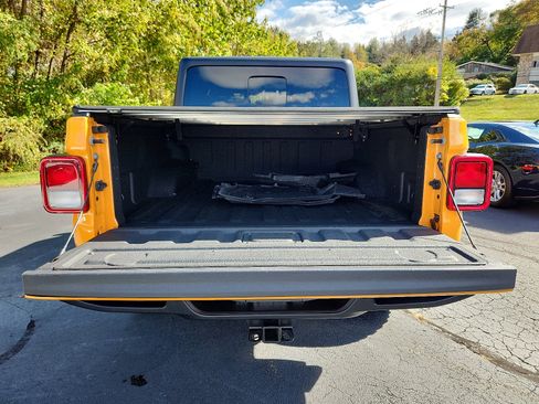 Certified 2021 Jeep Gladiator Sport image 27