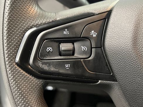 Used 2025 Chevrolet TrailBlazer LT AWD/4WD image 45