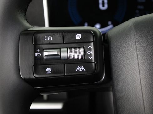Certified 2026 Hyundai Santa Fe SEL FWD image 28