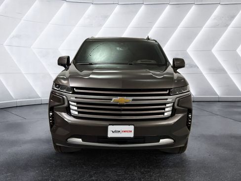 Used 2021 Chevrolet Suburban High Country image 2