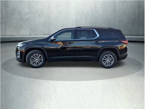 Used 2023 Chevrolet Traverse LT image 5