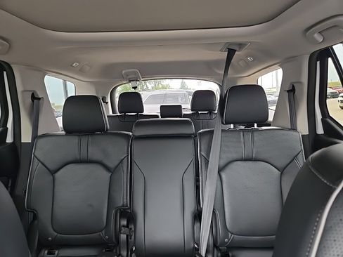 Used 2023 Honda Pilot Elite image 40