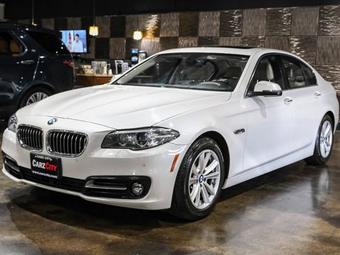 Used 2016 BMW 528i xDrive Sedan AWD/4WD image 6