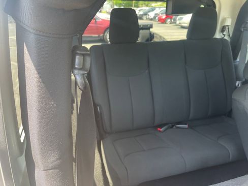 Used 2014 Jeep Wrangler Sport AWD/4WD image 31