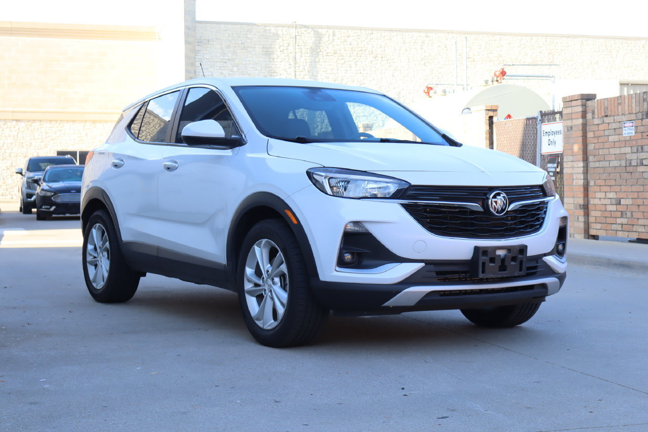 Used 2023 Buick Encore GX Preferred w/ Cold Weather Comfort Package FWD image 2