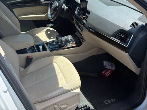 Used 2019 Audi Q5 2.0T Premium w/ Convenience Package AWD/4WD image 16
