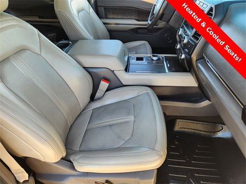 Used 2021 Ford Expedition Max Limited image 15
