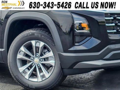 New 2026 Chevrolet Equinox LT image 3