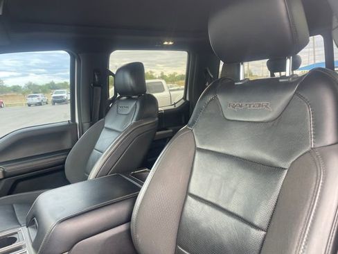 Used 2019 Ford F150 Raptor w/ Equipment Group 802A Luxury AWD/4WD image 11