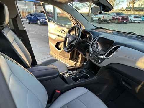 Used 2019 Chevrolet Equinox Premier image 48