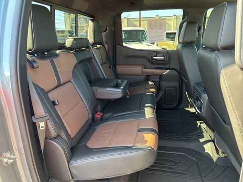 Used 2019 Chevrolet Silverado 1500 High Country w/ High Country Premium Package image 20