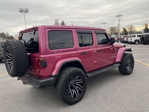 Used 2022 Jeep Wrangler Unlimited Sahara w/ LED Lighting Group image 5