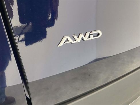 Used 2026 Toyota Grand Highlander Limited image 10