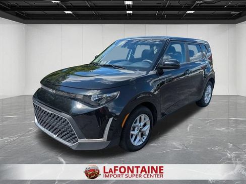 Certified 2025 Kia Soul LX w/ LX Technology Package FWD image 1